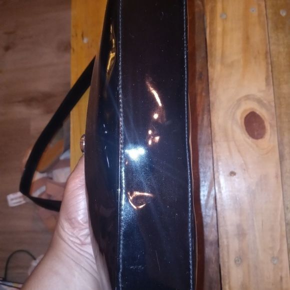 Preston and York Shoulder Bag - Picture 7 of 10